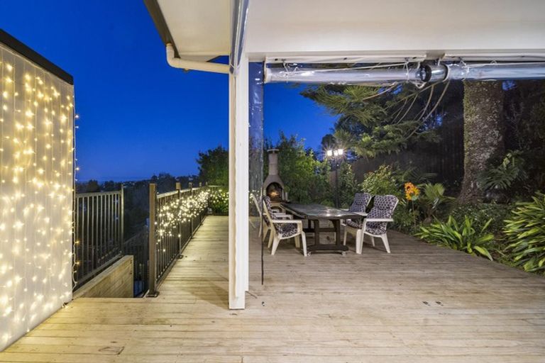 Photo of property in 40 Awaruku Road, Torbay, Auckland, 0630