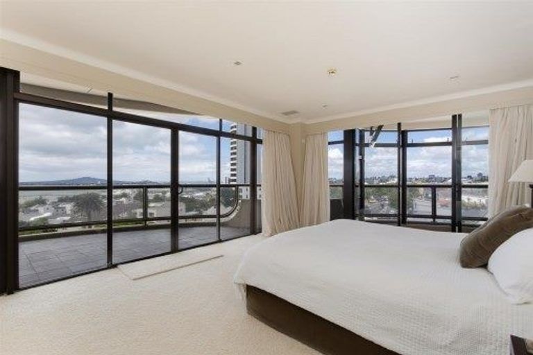 Photo of property in Shangri La Apartments, 5/97 Jervois Road, Herne Bay, Auckland, 1011