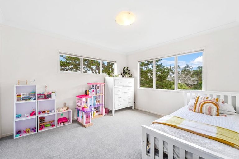 Photo of property in 1143a Whangaparaoa Road, Tindalls Beach, Whangaparaoa, 0930