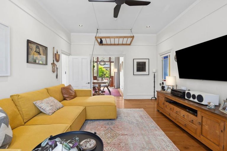 Photo of property in 1/140 Toi Toi Street, Toi Toi, Nelson, 7010