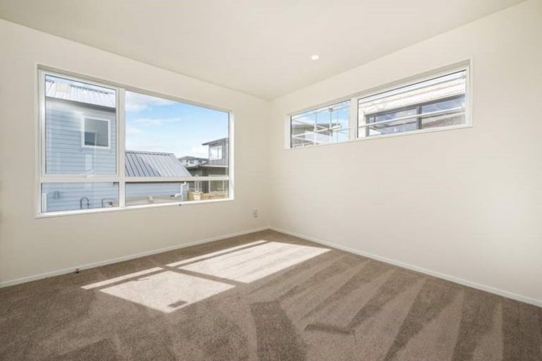 Photo of property in 20 Toia Lane, Silverdale, 0932