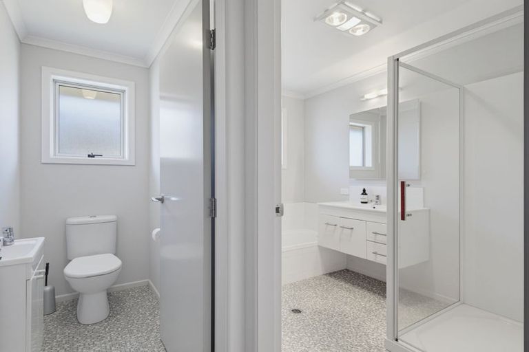 Photo of property in 15 Hamon Place, Pukehangi, Rotorua, 3015