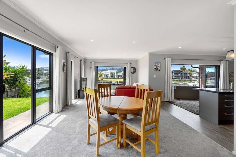 Photo of property in 12 Kelly Place, Whitianga, 3510