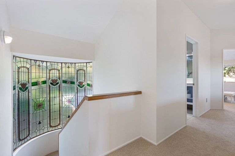 Photo of property in 1b Wheturangi Road, Greenlane, Auckland, 1061