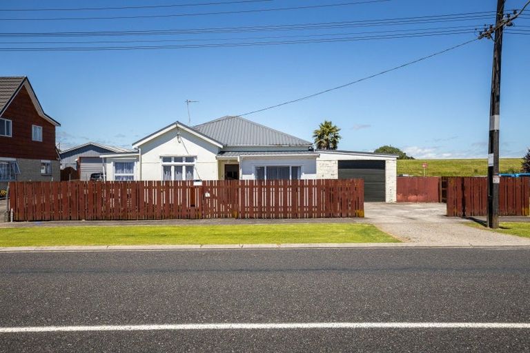 Photo of property in 9 Parris Street, Waitara, 4320