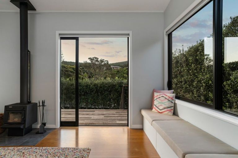 Photo of property in 200 Onemana Drive, Onemana, Whangamata, 3691