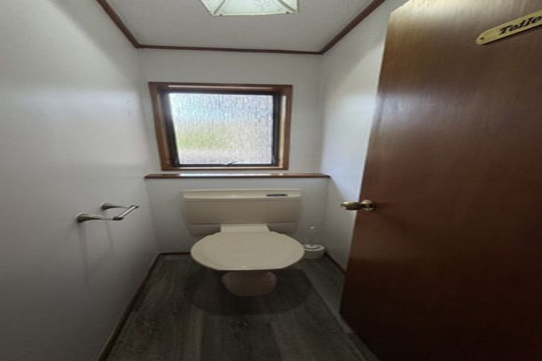 Photo of property in 34a Mark Edward Drive, Half Moon Bay, Auckland, 2012