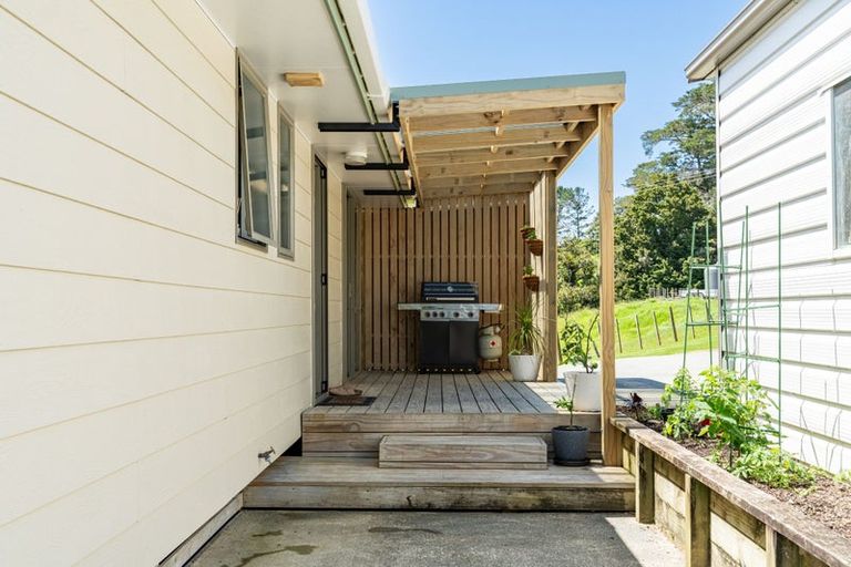 Photo of property in 1822 State Highway 12, Paparoa, 0571