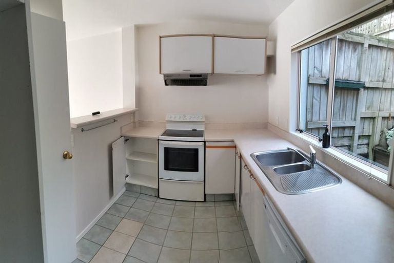 Photo of property in 11/20 Thompson Street, Mount Cook, Wellington, 6011