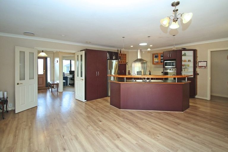 Photo of property in 8 Lockhart Place, Rototuna, Hamilton, 3210