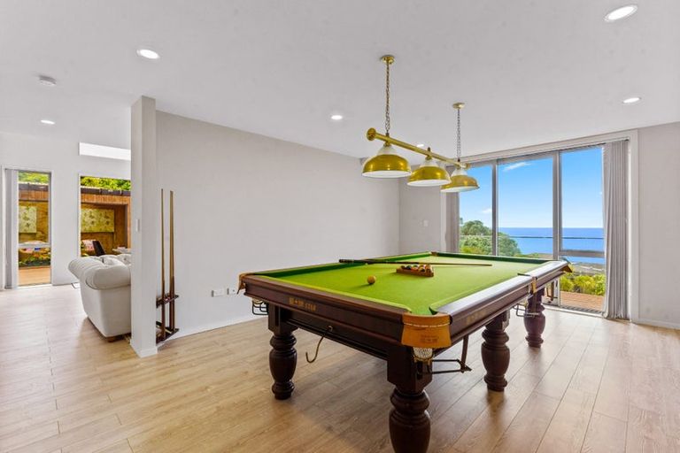 Photo of property in 126-128 Lax Crescent, Leigh, 0985