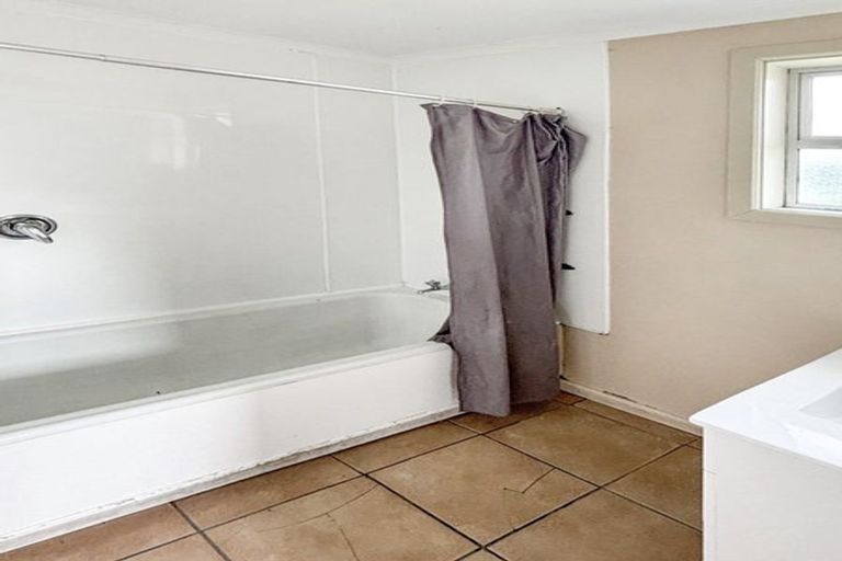 Photo of property in 14 Lanark Street, Tokoroa, 3420