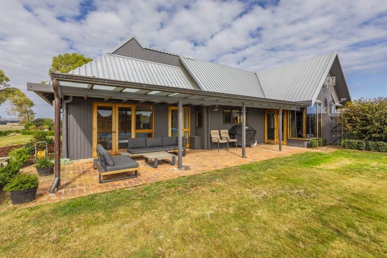 Photo of property in 297 Porangahau Road, Waipukurau, 4282