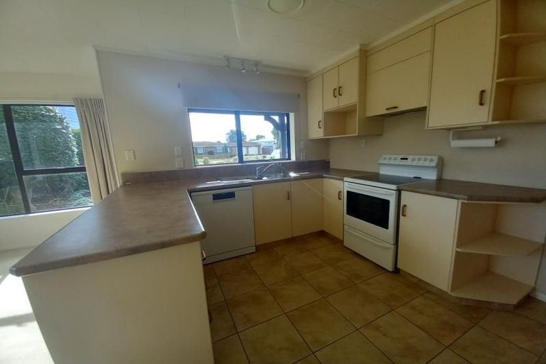 Photo of property in 7 Alpine Grove, Upper Vogeltown, New Plymouth, 4310