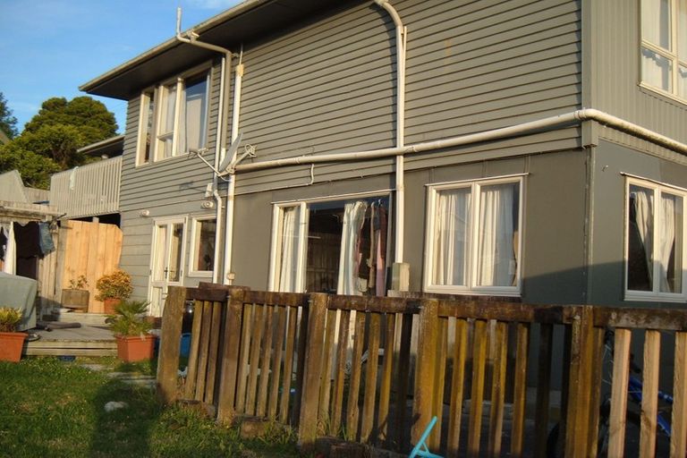 Photo of property in 1/183 Royal Road, Massey, Auckland, 0614