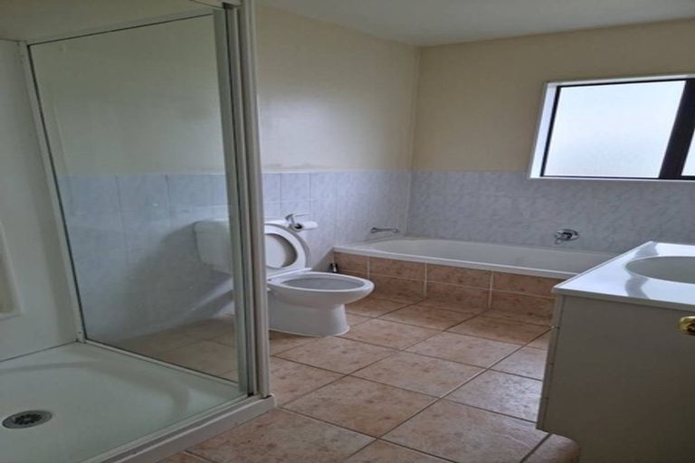 Photo of property in 6 Ali Place, Ranui, Auckland, 0612