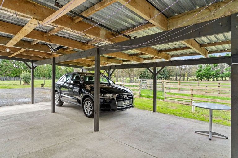 Photo of property in 28 Arcus Road, Te Horo, Otaki, 5582