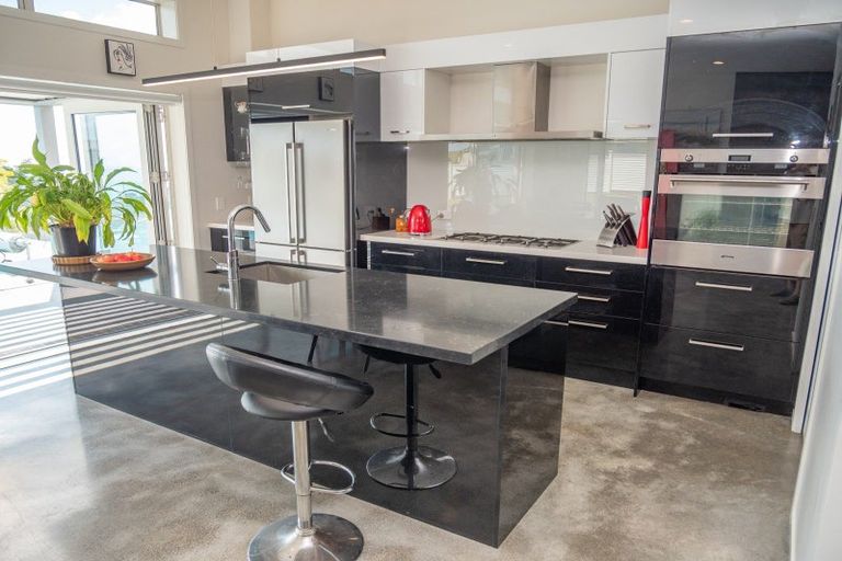 Photo of property in 27 Eagles Way, Cable Bay, 0420