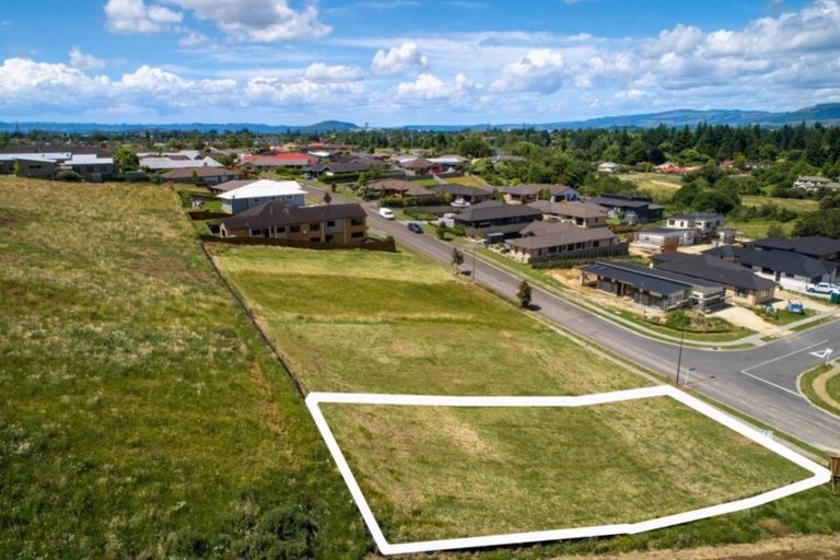 Photo of property in 21 Baxendale Drive, Matipo Heights, Rotorua, 3015