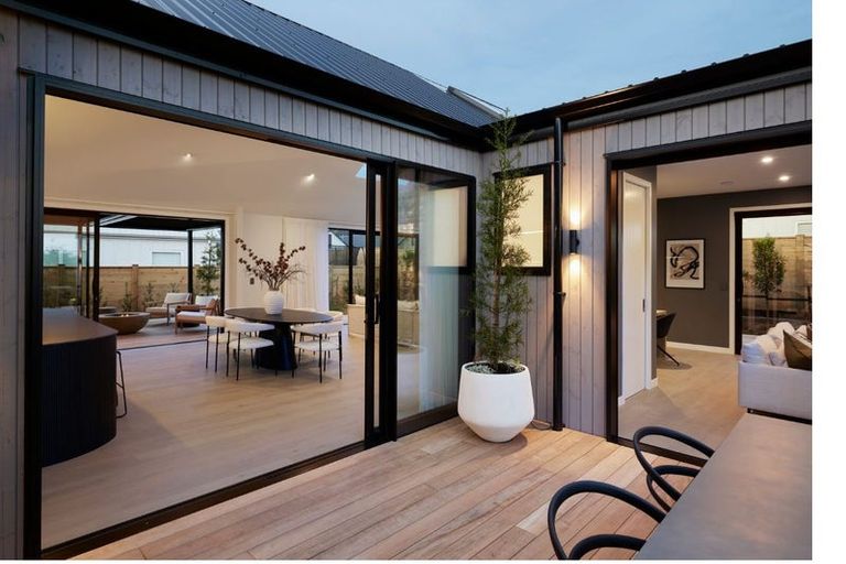 Photo of property in 2 Maeha Drive, Matakana, 0985