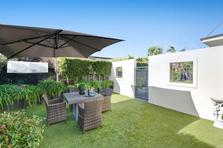 Photo of property in 62 Gulf View Road, Murrays Bay, Auckland, 0630