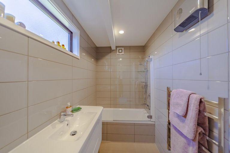 Photo of property in 13 Ngarimu Crescent, Taradale, Napier, 4112