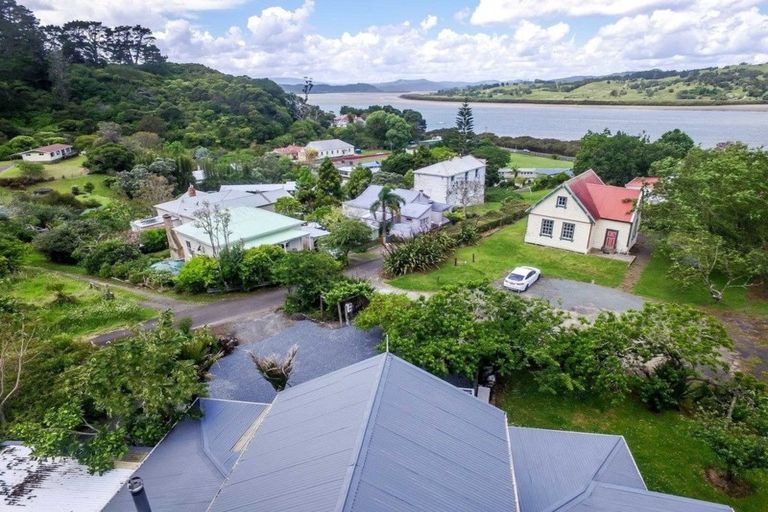 Photo of property in 5 Kirkpatrick Street, Kohukohu, 0491