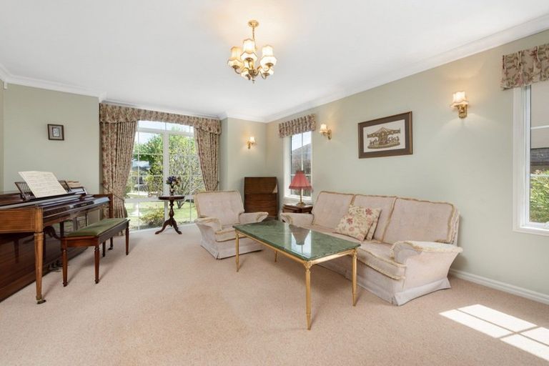 Photo of property in 28 Bodiam Place, Bethlehem, Tauranga, 3110