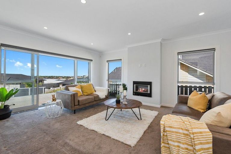 Photo of property in 11 Castleton Way, Flagstaff, Hamilton, 3210