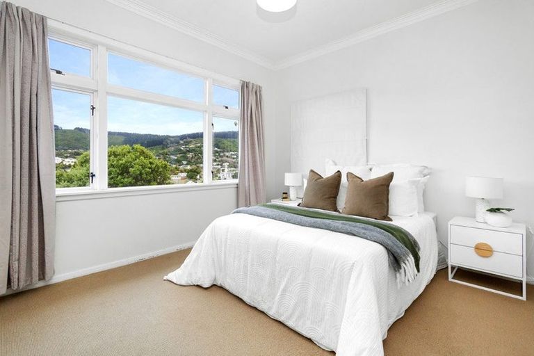 Photo of property in 33 Tawa Terrace, Tawa, Wellington, 5028