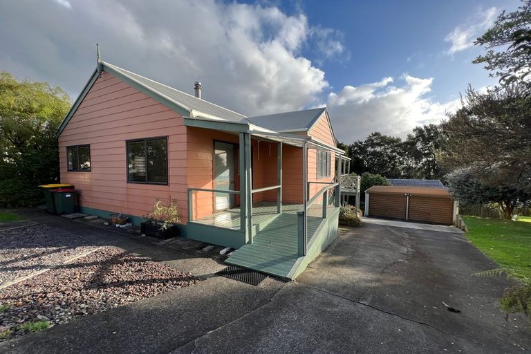 Photo of property in 51 Marendellas Drive, Bucklands Beach, Auckland, 2014