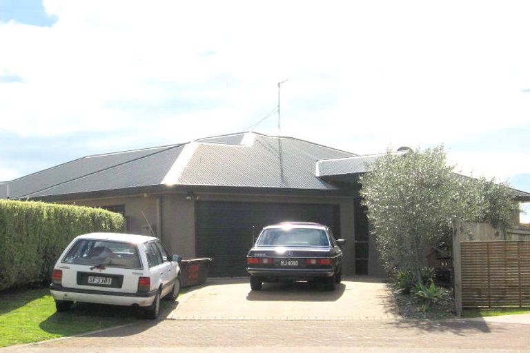 Photo of property in 11 Donnington Place, Bethlehem, Tauranga, 3110