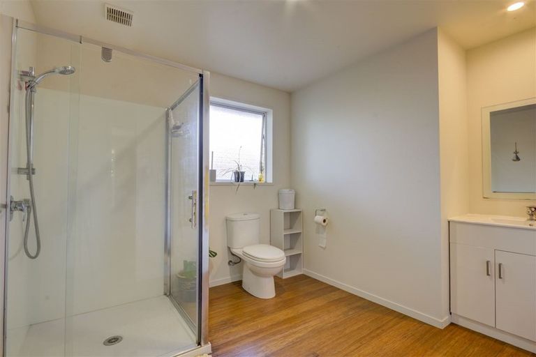 Photo of property in 28 Queens Avenue, Waikuku Beach, 7402