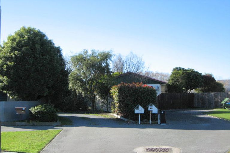 Photo of property in 10b Burnridge Place, Belfast, Christchurch, 8051