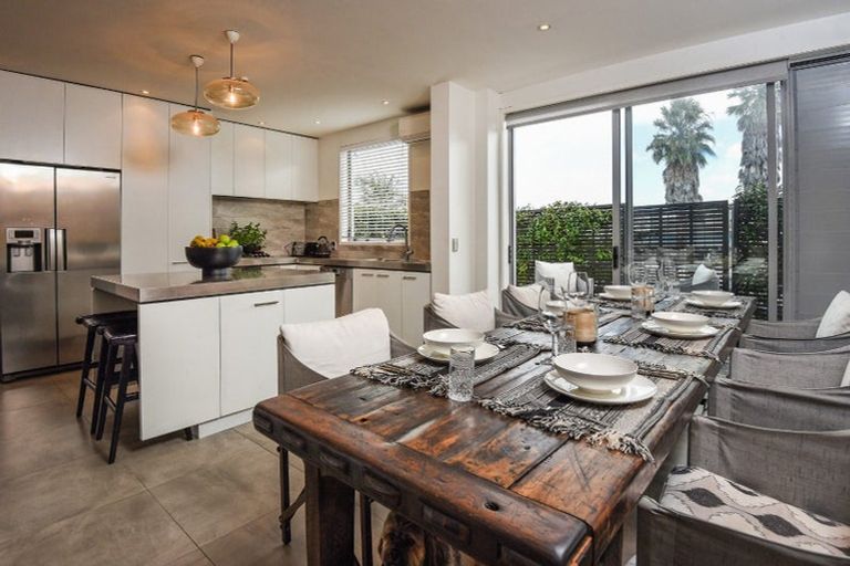 Photo of property in 19f Blake Street, Ponsonby, Auckland, 1011