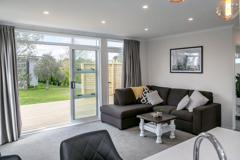 Photo of property in 20 Burgundy Drive, Martinborough, 5711