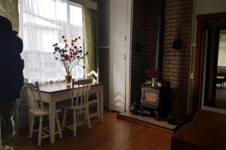 Photo of property in 7 Greenfield Street, Hector, 7822