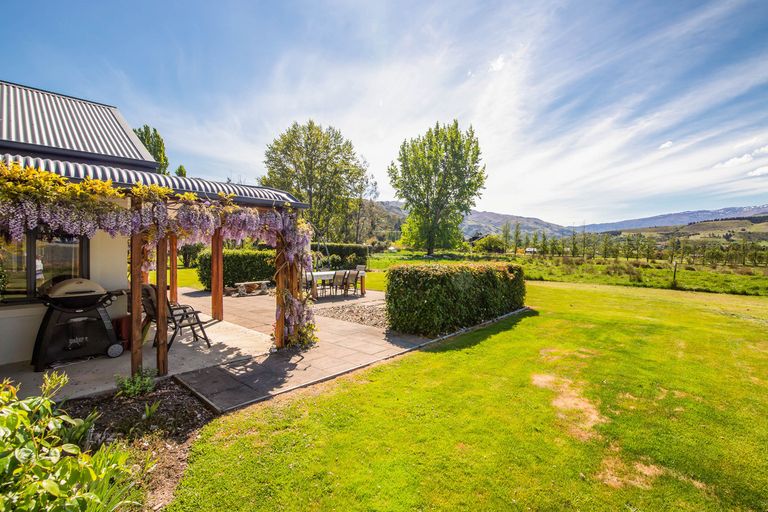 Photo of property in 1031 Earnscleugh Road, Earnscleugh, Alexandra, 9391