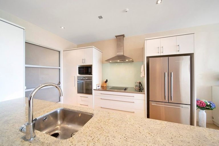 Photo of property in Quarterdeck, 5/4 Buller Street, New Plymouth, 4310