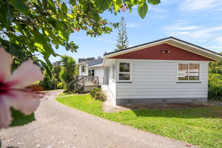 Photo of property in 15 Clotworthy Crescent, Onerahi, Whangarei, 0110