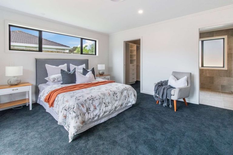 Photo of property in 11 Hamon Place, Pukehangi, Rotorua, 3015