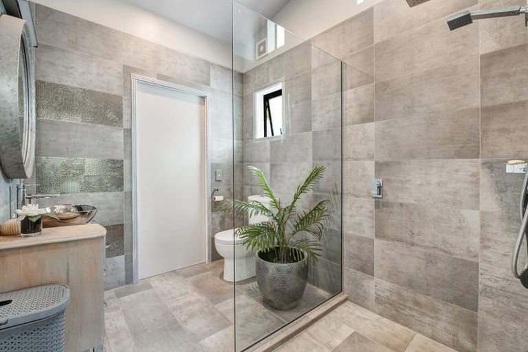 Photo of property in 30 Duncansby Road, Stanmore Bay, Whangaparaoa, 0932