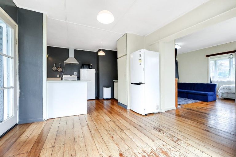 Photo of property in 2 Haultain Street, Fairfield, Hamilton, 3214