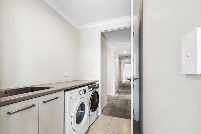 Photo of property in 138 Hillpark Drive, Pokeno, 2402