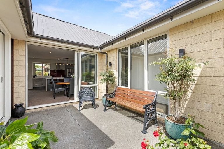Photo of property in 165 Estuary Road, South New Brighton, Christchurch, 8062