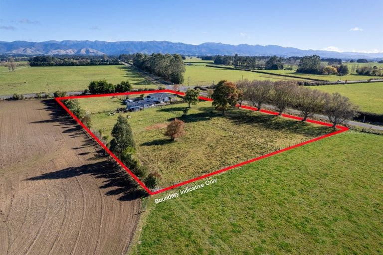 Photo of property in 6 Whenuahou Road, Takapau, Norsewood, 4974