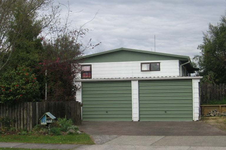 Photo of property in 13 Icarus Place, Sunnybrook, Rotorua, 3015