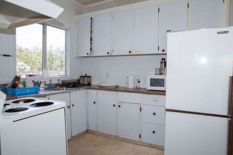 Photo of property in 10 Carlson Street, Dannevirke, 4930