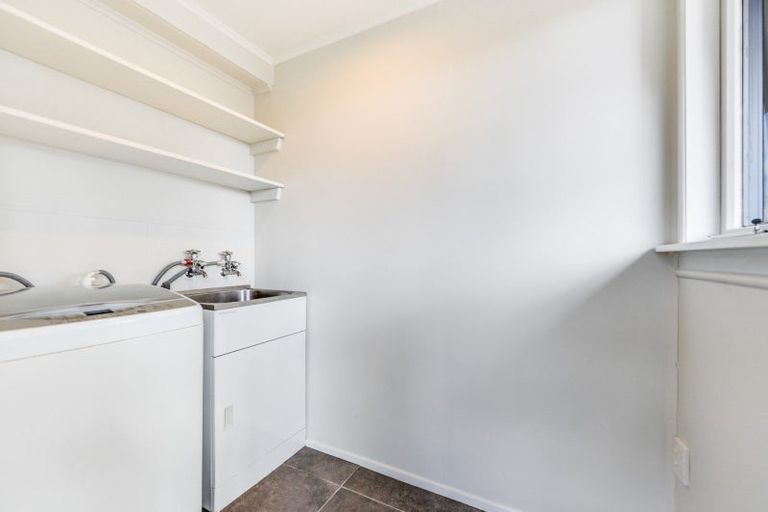 Photo of property in 32 Northolt Road, Fairview Downs, Hamilton, 3214