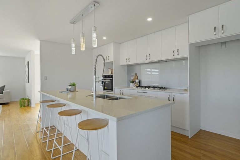 Photo of property in 22 Caldera Crescent, Pyes Pa, Tauranga, 3112